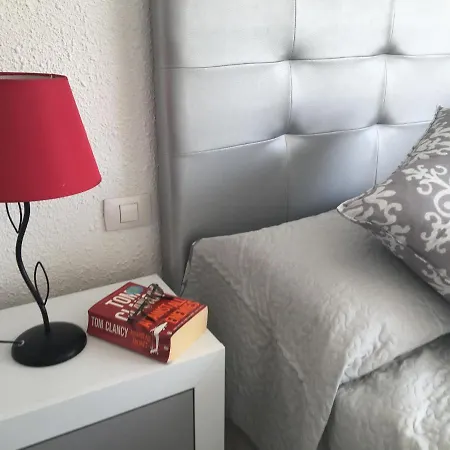 Detached Villa, Private Pool Only 10 Minutes Cristianos ヴィラ